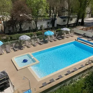 Camping Les Rives D'auzon, Lavilledieu (Ardeche)